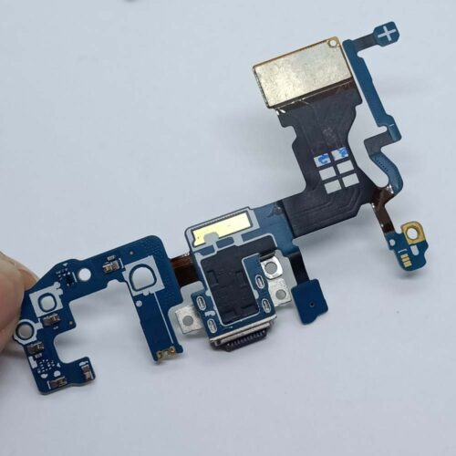 It is a Samsung Galaxy S9 Charging Port Strip Flex Replacement In Pakistan available at hallroad.pk at a cheap price.